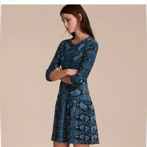 BURBERRY Rivermersey Snake Animal Print Merino Wool Mini Dress Mineral Blue L